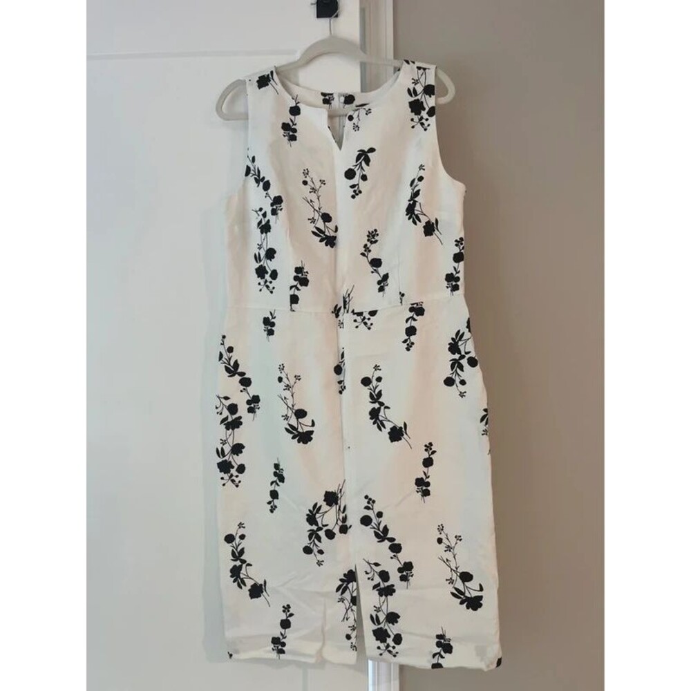 Ann Taylor floral women dress